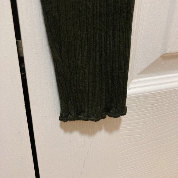 Zara Khaki turtleneck sweater - Picture 8 of 8